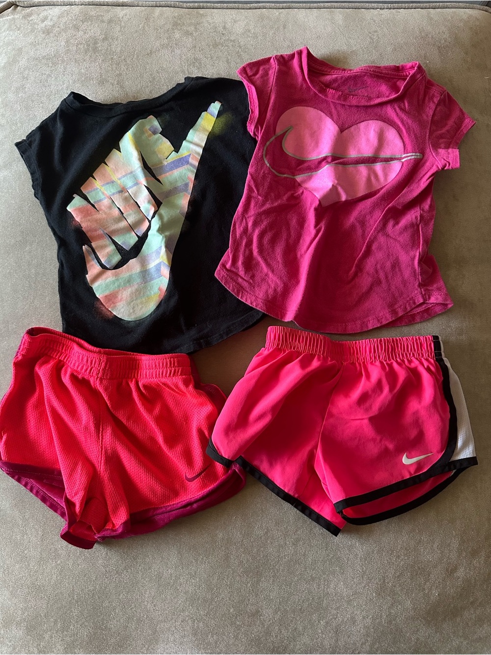 Nike Girls Active Lot- Hot Pink & Black
